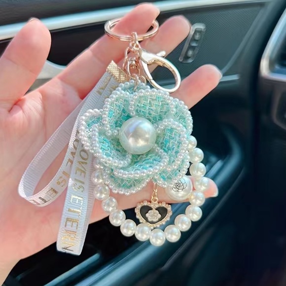 Elastic Beaded Tassel Bracelet Keychain - Picture 3 of 10